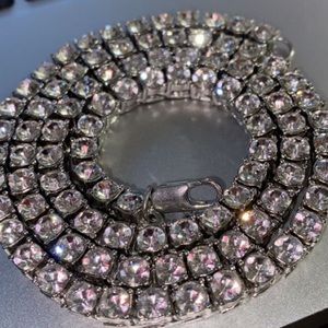 Simulated Diamond Tennis Chain